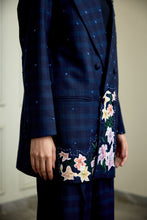 Load image into Gallery viewer, Vara Blazer