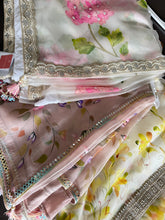 Load image into Gallery viewer, Ivory Yellow flower saree