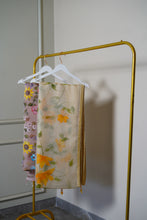 Load image into Gallery viewer, Lime Lily Saree