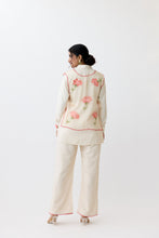 Load image into Gallery viewer, Hibiscus Bib Shirt Set