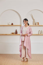Load image into Gallery viewer, Mauve Peony Cape Set
