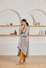 Load image into Gallery viewer, Tulip Saffron Cape Set