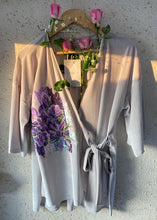 Load image into Gallery viewer, Lilac Flower Kimono
