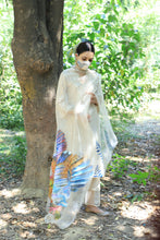 Load image into Gallery viewer, Scarlet Macaw Dupatta
