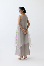 Load image into Gallery viewer, Mistgarden Tunic Dress

