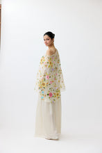 Load image into Gallery viewer, Fleur d’Ivory Cape Set
