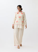 Load image into Gallery viewer, Hibiscus Bib Shirt Set

