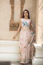 Load image into Gallery viewer, Tulip Blossom Saree
