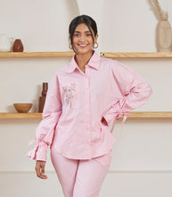 Load image into Gallery viewer, Pink fern Shirt

