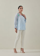 Load image into Gallery viewer, Peony blue shirt
