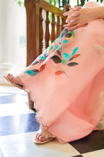 Load image into Gallery viewer, Daisy Saree
