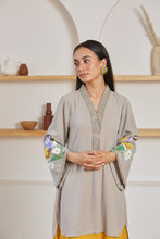 Load image into Gallery viewer, Tulip Kurta Set
