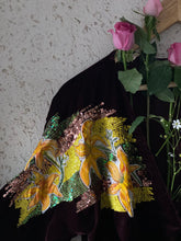 Load image into Gallery viewer, Day Lily Flower Kimono
