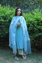 Load image into Gallery viewer, Handpainted Madonna Lily Dupatta

