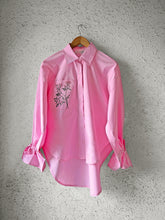 Load image into Gallery viewer, Pink fern Shirt

